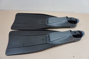 Cressi Clio Full Foot Fins - Size 4344, 8.59.5