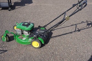 John Deere JS40 Push Mower