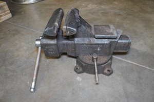 Columbian Swivel Base Bench Vise
