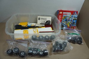 AMT Kraco Race Car Trailer Building Model Kit and Lego Kit
