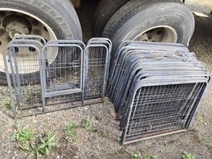 Lot of Pet Enclosure Panels with Stakes 2 high, 32 wide