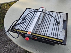 Plasplugs Master Tiler 7 Wet Saw