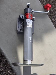 Bulldog 3000 lb Capacity Trailer Jack