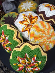 1970s Style handmade round crochet starburst or pinwheel throw pillow lot of 7
