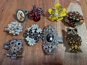 VINTAGE stretchy ring lot of 9  Costume Jewelry