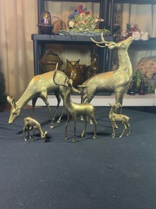 Lot of 5 Brass Deers statues, 1 is a candle holder