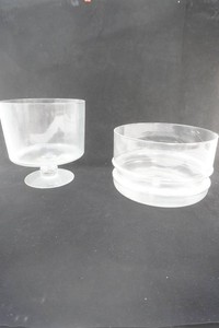 2 large clear glass bowls