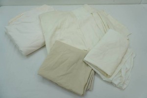 queen sheets and 2 pillow cases