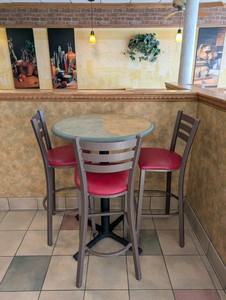 COMMERCIAL HIGH TOP DINING TABLE AND CHAIRS  RED  42 HEIGHT 30 ROUND