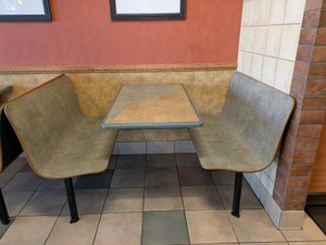 COMMERCIAL DINING BOOTH 4 SEATER