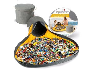 Creative QT SlideAway Toy Storage Basket with 52-Inch Play Mat $49.99 Retail - Brand New