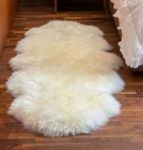 Genuine Sheepskin Rug 5.5ft $98.00 Retail - Brand New