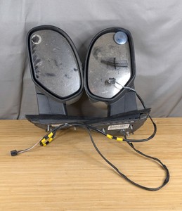 2008-2013 Chevy Silverado 1500 Side View Mirrors Pair R