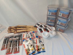 Large Lot of Kitchen Utensils & Food Storage Containers