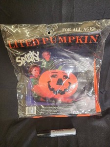 Spirit Lighted Pumpkin Display - Item No. 11300