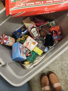 Vintage Christmas Decor & Holiday Collectibles Mixed Lot