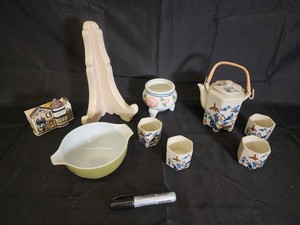 Japanese-Style Teapot, Cups & Ceramic Decor Mixed Lot