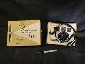 Vintage Revere Eye-Matic 127 Camera Model EE-127