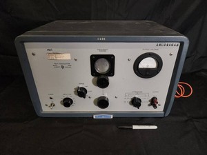 Vintage Hewlett-Packard 650A Test Oscillator