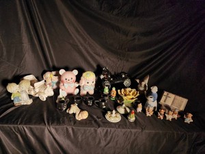 33 - Mixed Ceramic Figurine Assortment
