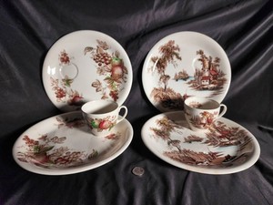 39 - Porcelain Teacup & Saucer Set (Lot of 4)
