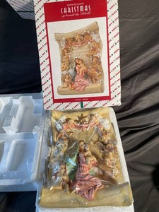 331 - House of Lloyd Christmas Around The World Nativity Wall Decor NIB