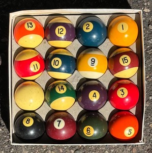 G - Pool Ball Set - 16-Piece Billiard Balls