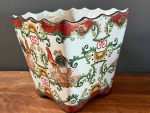 DR - Decorative Ceramic Planter - Rooster Floral Design