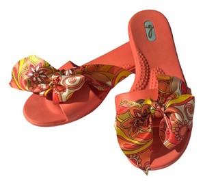 LLB - Oka Bee Bow-Detail Sandels Size M