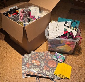 LL - Assorted Decorative Gift Bags