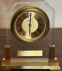 G - Benchmark Desk Clock