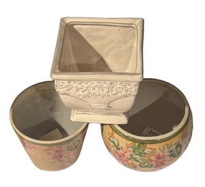 LL7 - Trio of Floral Planter Pots