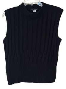 BR1 - Sleeveless Knit Shirt - St. John Black Shoulder-Zip Size 7