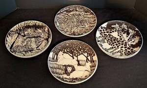 O - Animal Plates - Vandor Safari Patterns (Lot of 8)