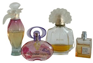 FR - Perfume Bottle Assortment - Ferragamo, Carolina Herrera & Good Kind Pure (Lot of 4)