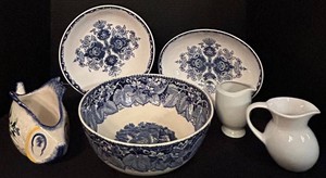FR - Blue-and-White China Mixed Lot - Masons, Mikasa & Fish Vessel