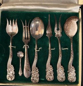 FR - Vintage Sterling Silver Hors doeuvres Condiment or Desert Set - Frank M. Whiting Co. (Lot of 7)