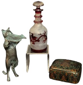 FR - Decorative Cat Figurine, Glass Decanter & Kashmir Box Mixed Lot