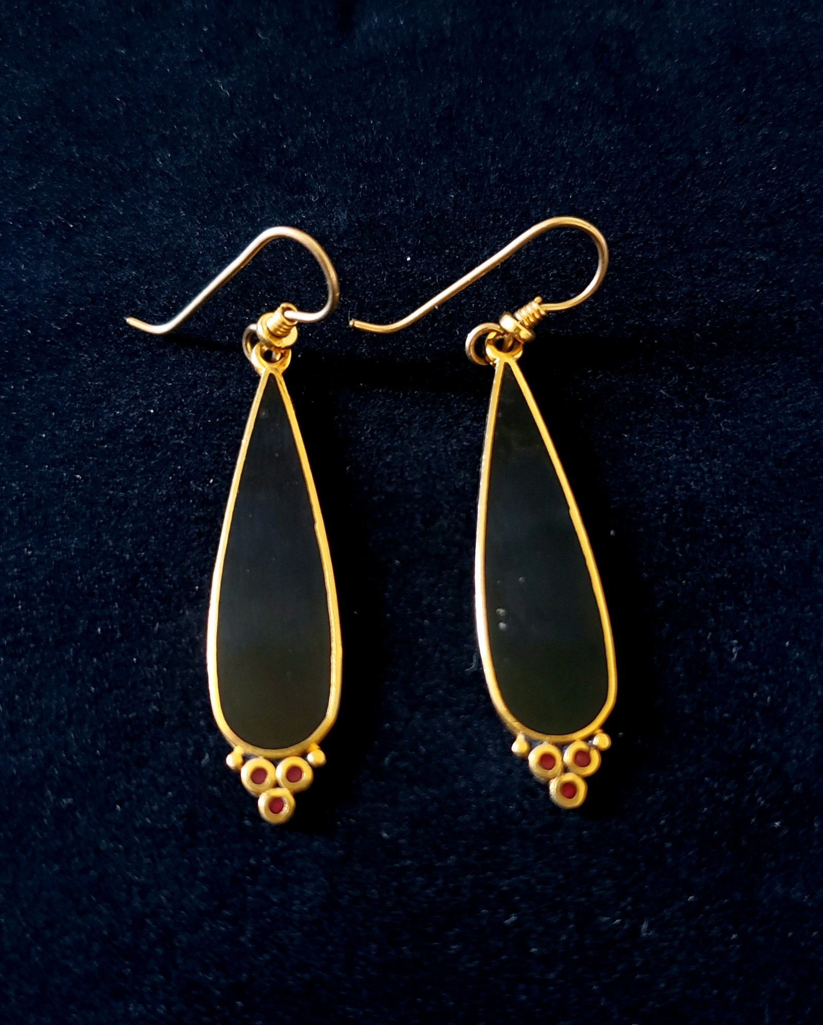 Vintage Laurel Burch Black & Red Enamel Teardrop Dangle Earrings