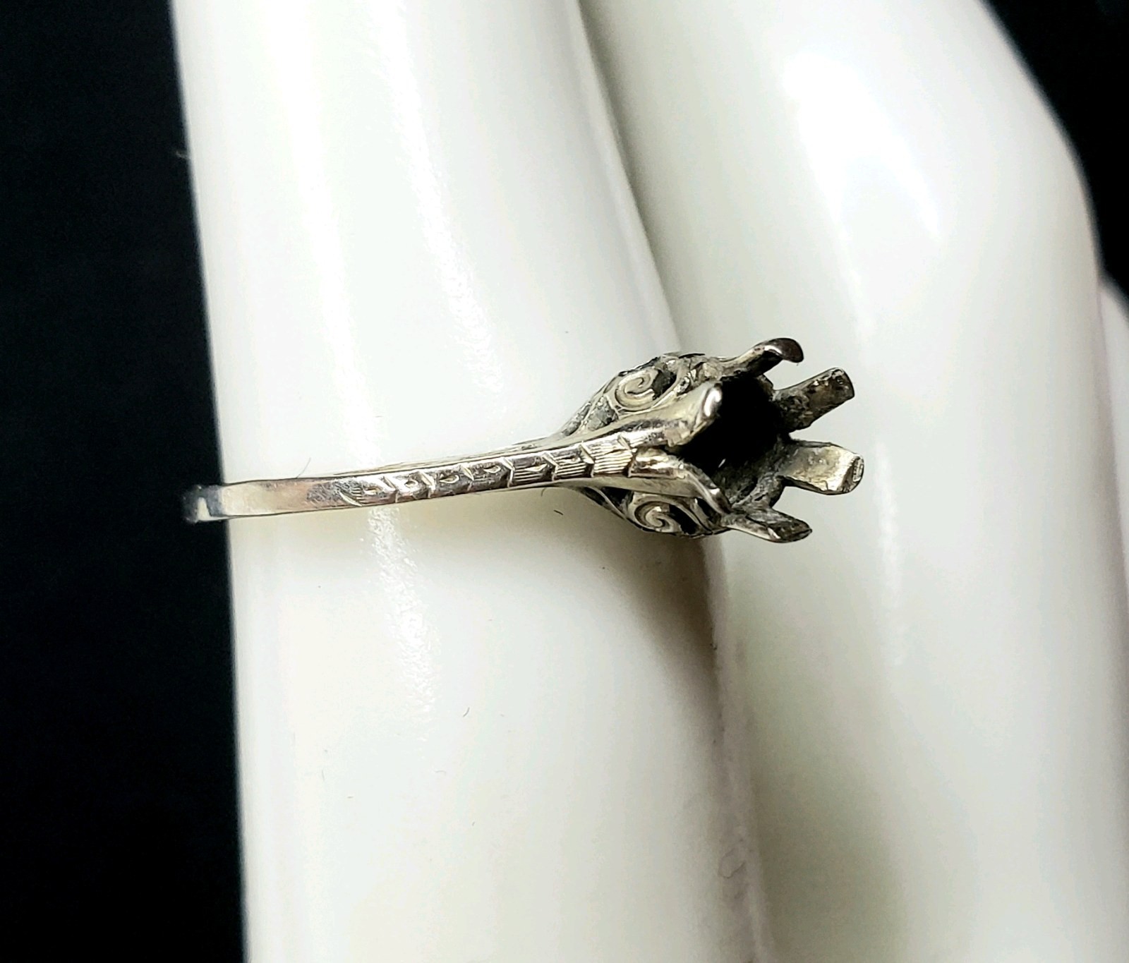 18K White Gold Antique Ring Mounting Setting