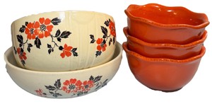 Vintage Halls Superior Quality Kitchenware Poppy Nesting Mixing Bowl Set