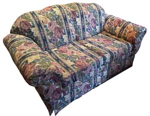 Pretty Floral Loveseat