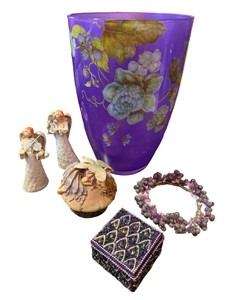 Elegance in Amethyst Curated 6-Piece Decorative Collection