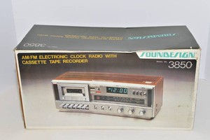 Soundesign Model 3850 AMFM Electronic Clock Radio