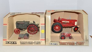 ERTL Tractors of the Past  Case L & McCormick Farmall 350