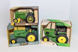 ERTL John Deere Tractor Models  Set of 3
