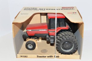 ERTL Case International Tractor with Cab  Special Edition 1987