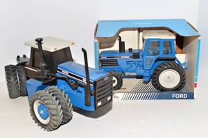 Blue Ford Tractor Models  116 Scale