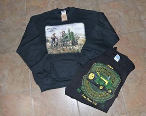 John Deere Sweatshirt & T-Shirt  Size XL