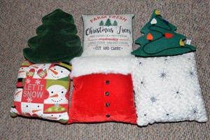 Holiday & Christmas Pillows  Assorted